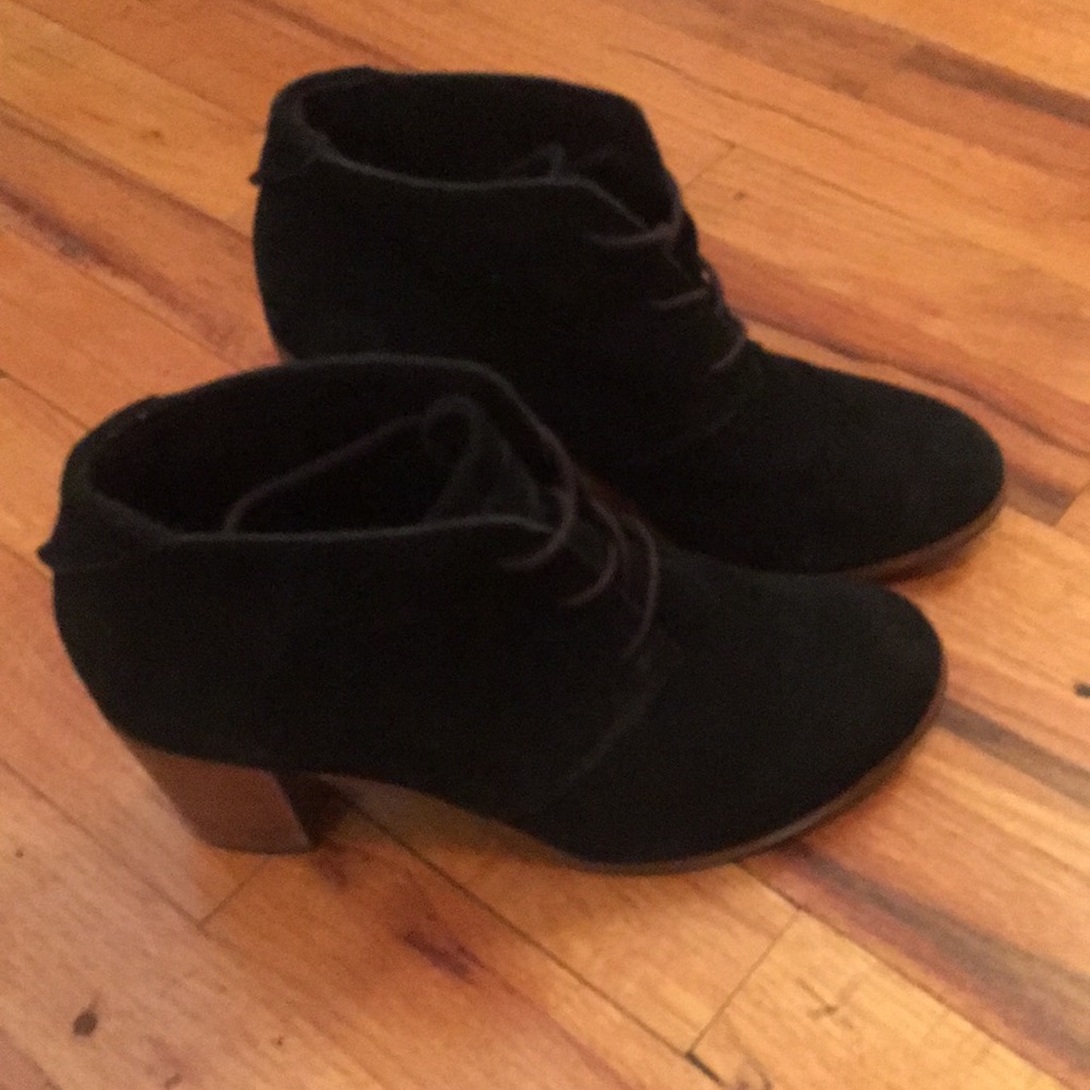 TOMS black heels size 9 women's